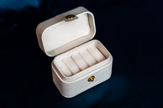 Petite Ring Vault